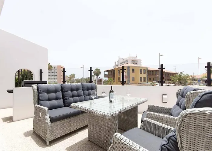 Modern 3 Bedroom Jaccuzi