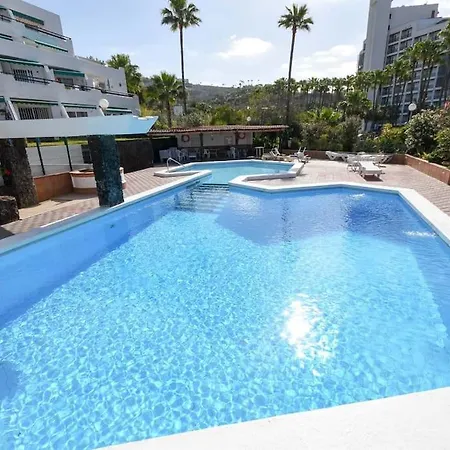 Canaria Modern 3 Bedroom Jaccuzi