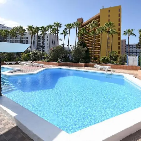 Canaria Modern 3 Bedroom Jaccuzi Вилла