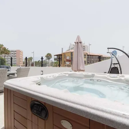 别墅 Modern 3 Bedroom Jaccuzi