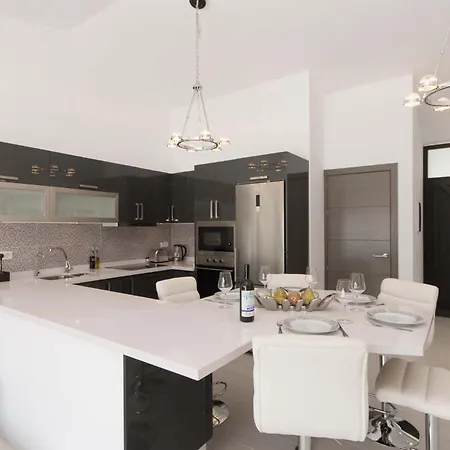 别墅 Modern 3 Bedroom Costa Adeje *
