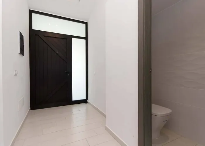 Modern 3 Bedroom Jaccuzi ヴィラ